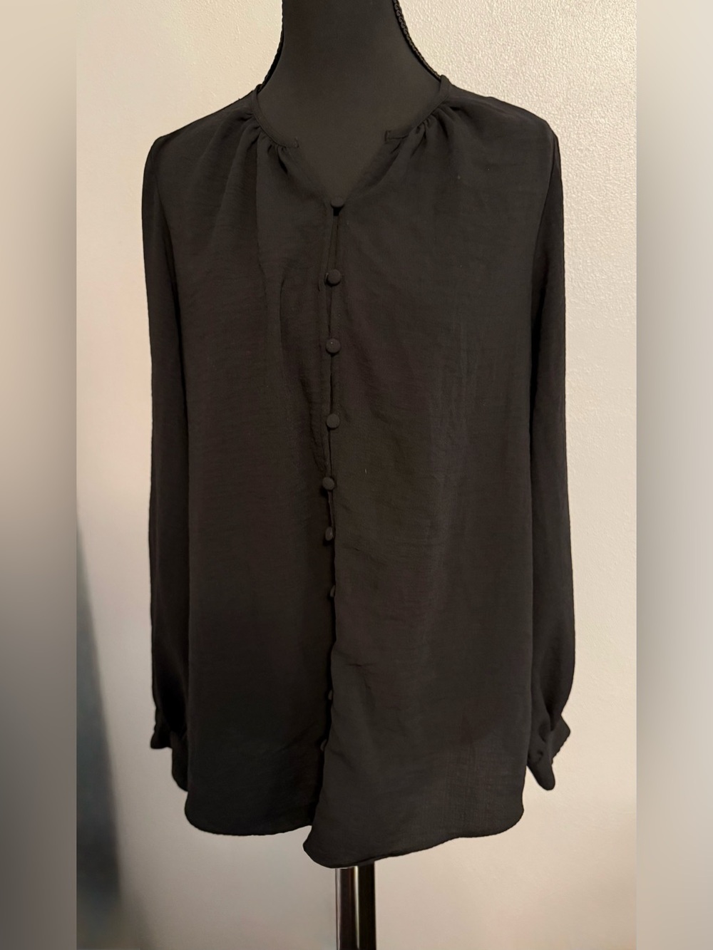Nine West Black Button-Front Long Sleeve Blouse